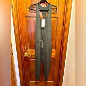 BNWT Vuori romper